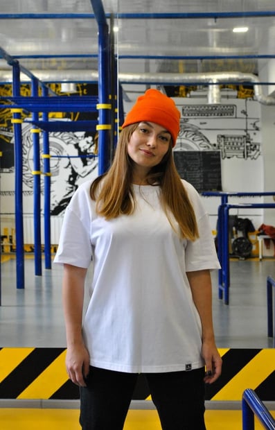 Жіноча футболка Long oversize біла Hi Mate