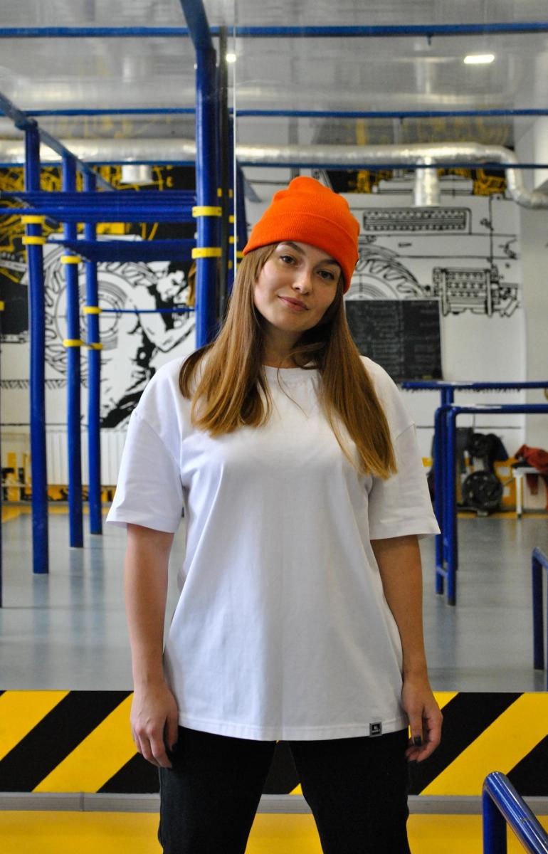 Жіноча футболка Long oversize біла Hi Mate