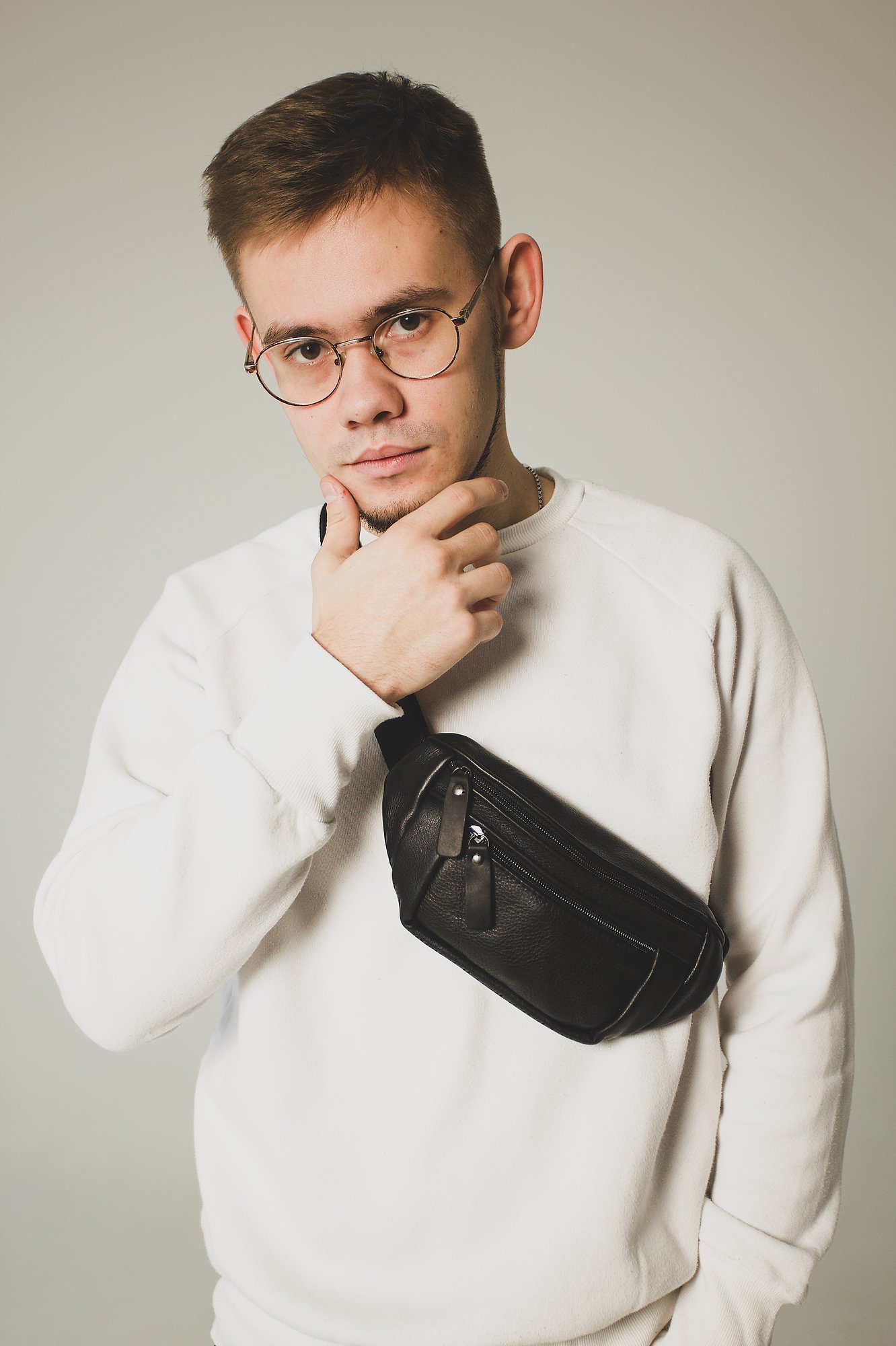 Сумка мужская бананка из натуральной кожи черная SKILL