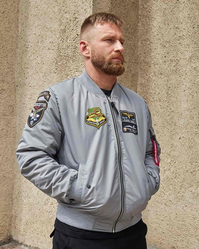 bomber-ma-1-sirii-z-nashivkami-831-brta-olymp