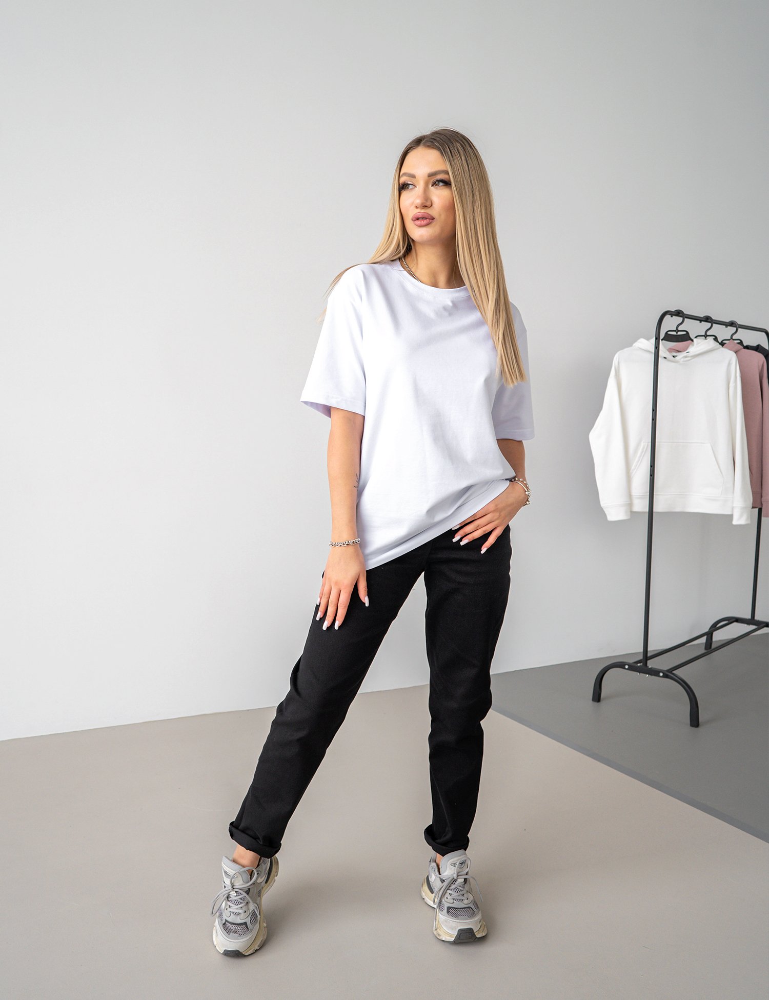 Жіноча футболка однотонна оверсайз Over Teamv Біла