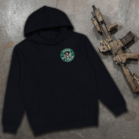 Худі утеплене з принтом Guns and coffee чорне