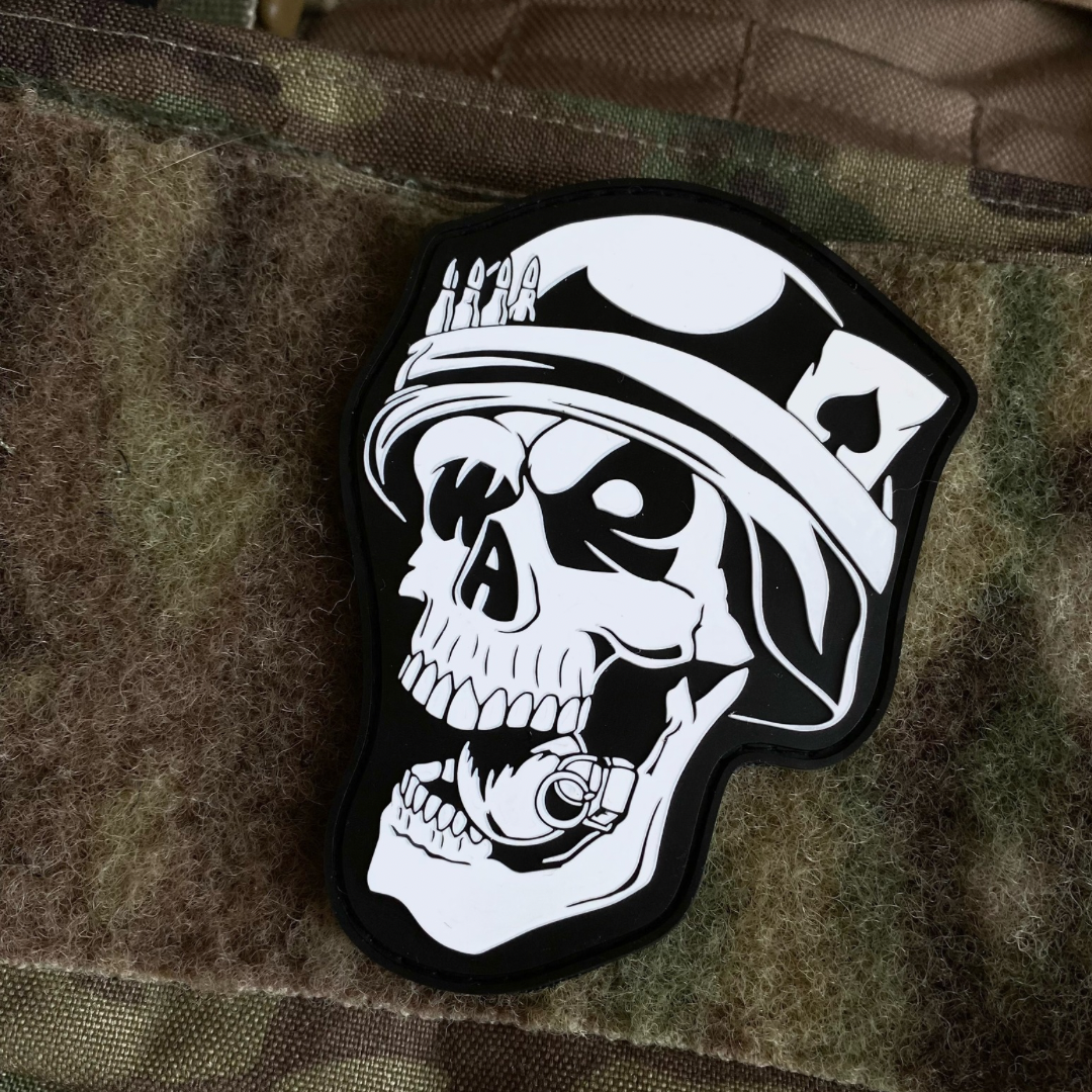 ПВХ патч "WAR" Paracord By Cat