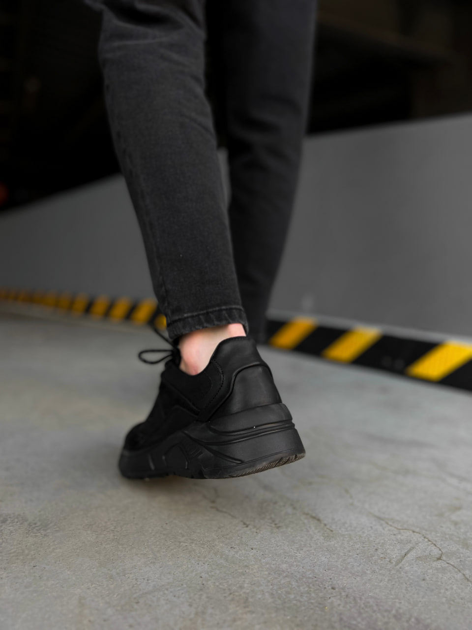 Мужские кроссовки кожаные Ultimate черные (водонепроницаемые) VDLK - Фото 3