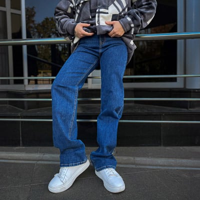 Женские джинсы