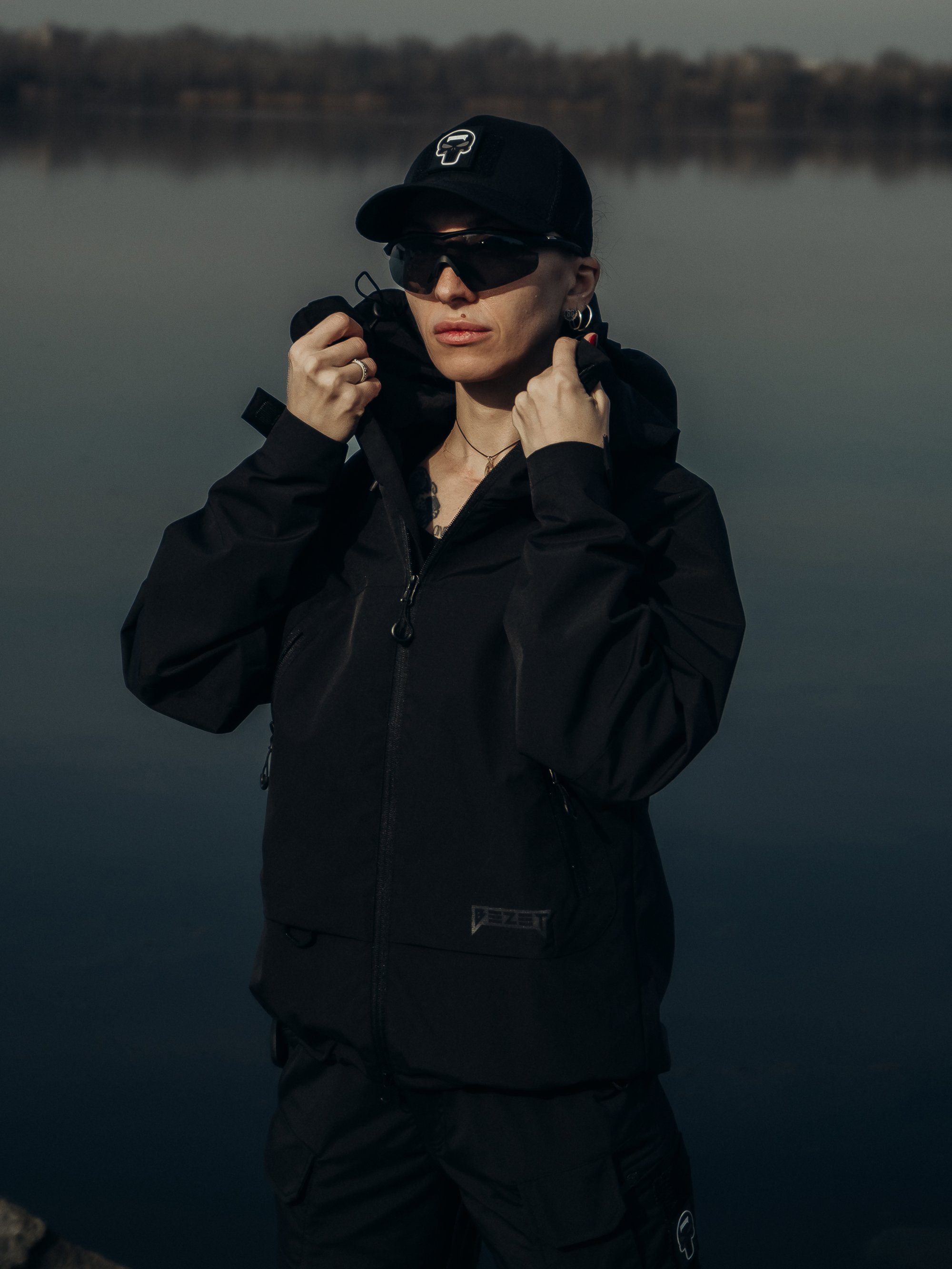 Куртка ветровка женская BEZET Trail черный