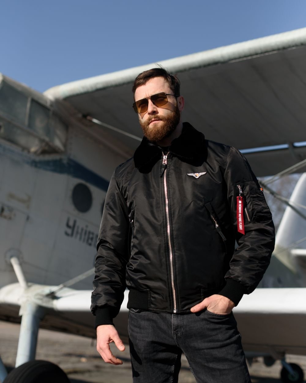 Бомбер B-15 чорний Olymp