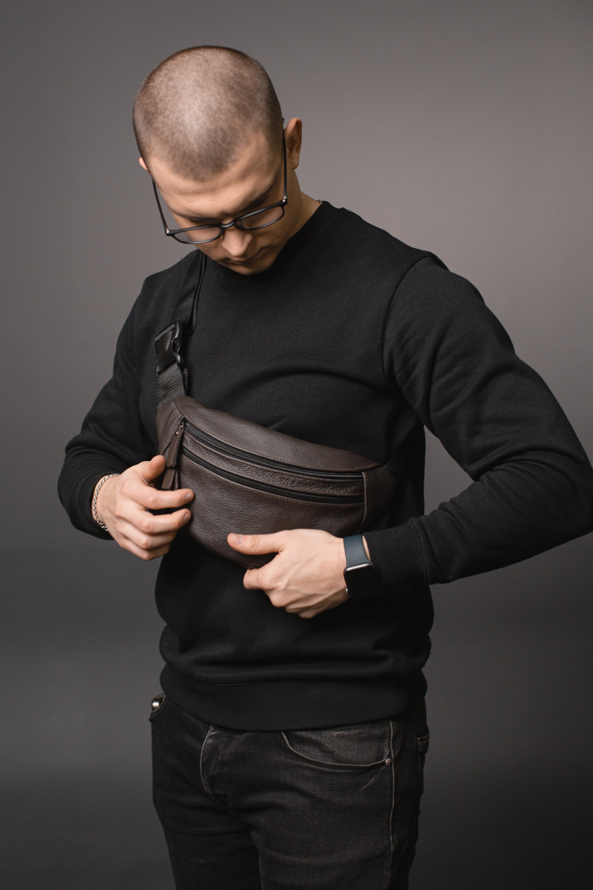 Сумка чоловіча бананка із натуральної шкіри коричнева SKILL