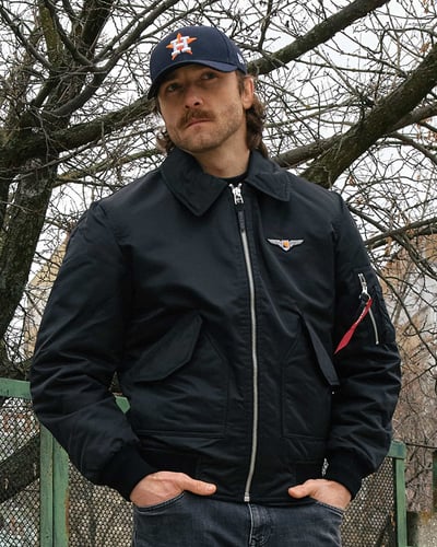bomber-cwu-chornii-olymp