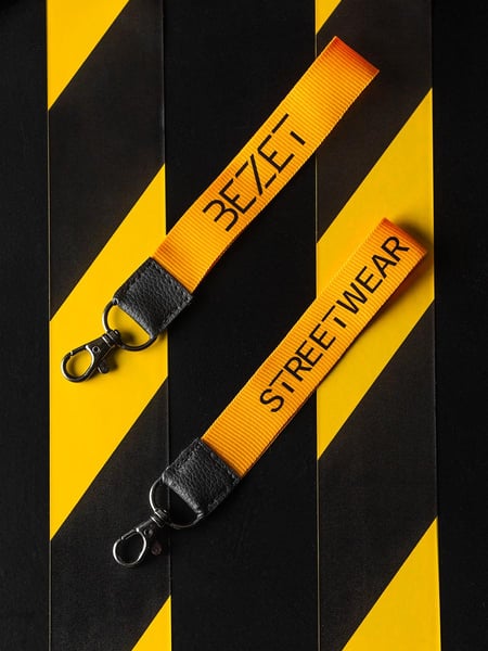 Брелок BEZET желтый