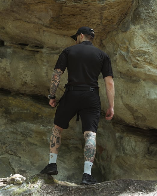 Тактичний комплект BEZET TACTIC чорний (футболка Combat, шорти карго Ешелон, нагрудна сумка Tactic, бейсболка Military) - Фото 4