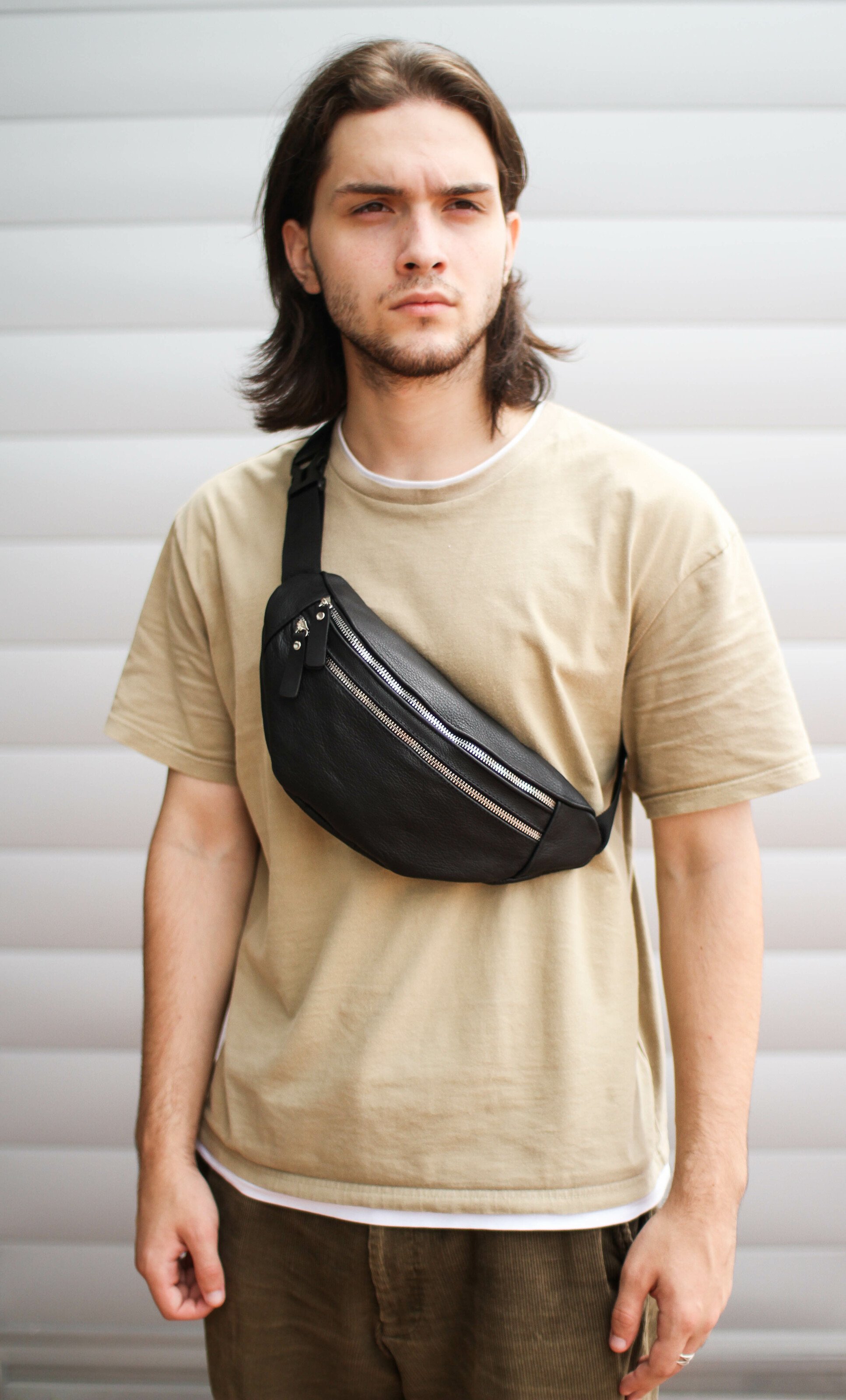 Сумка чоловіча на пояс із натуральної шкіри чорна SKILL