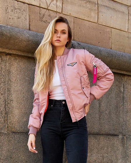 Бомбер MA-1 пудровий жіночий Olymp