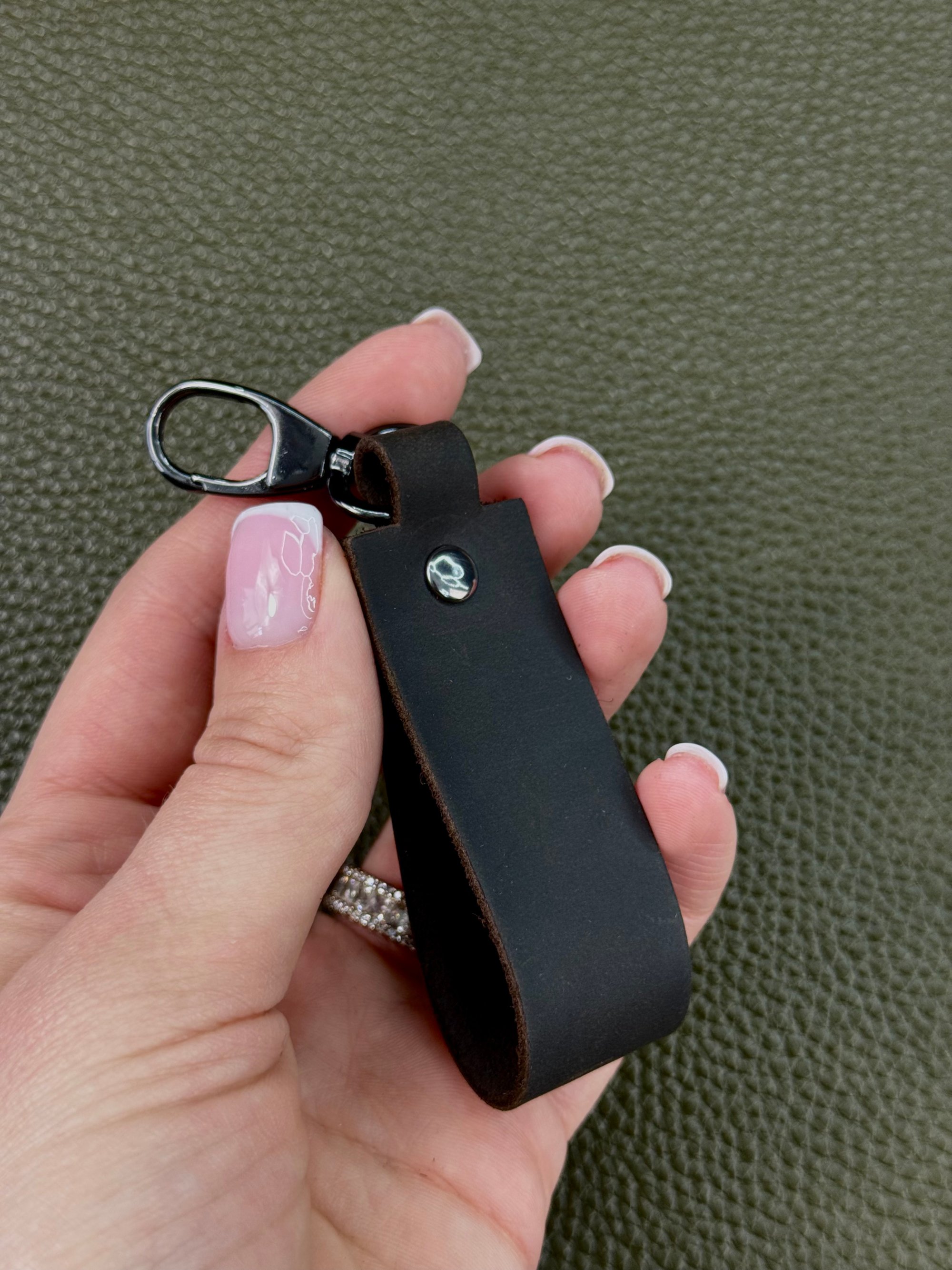 Брелок шкіряний коричневий SKILL