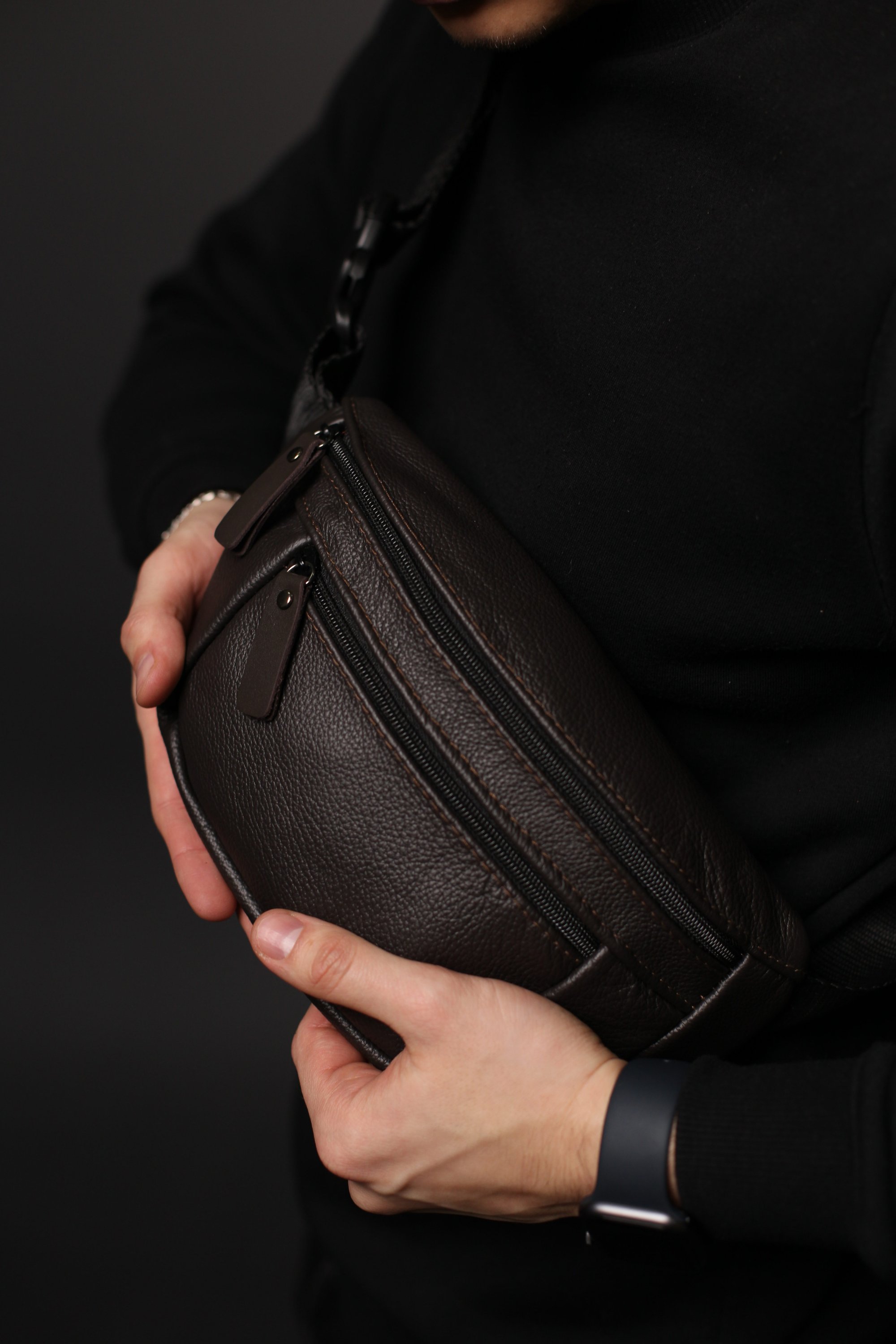 Сумка чоловіча бананка із натуральної шкіри коричнева SKILL