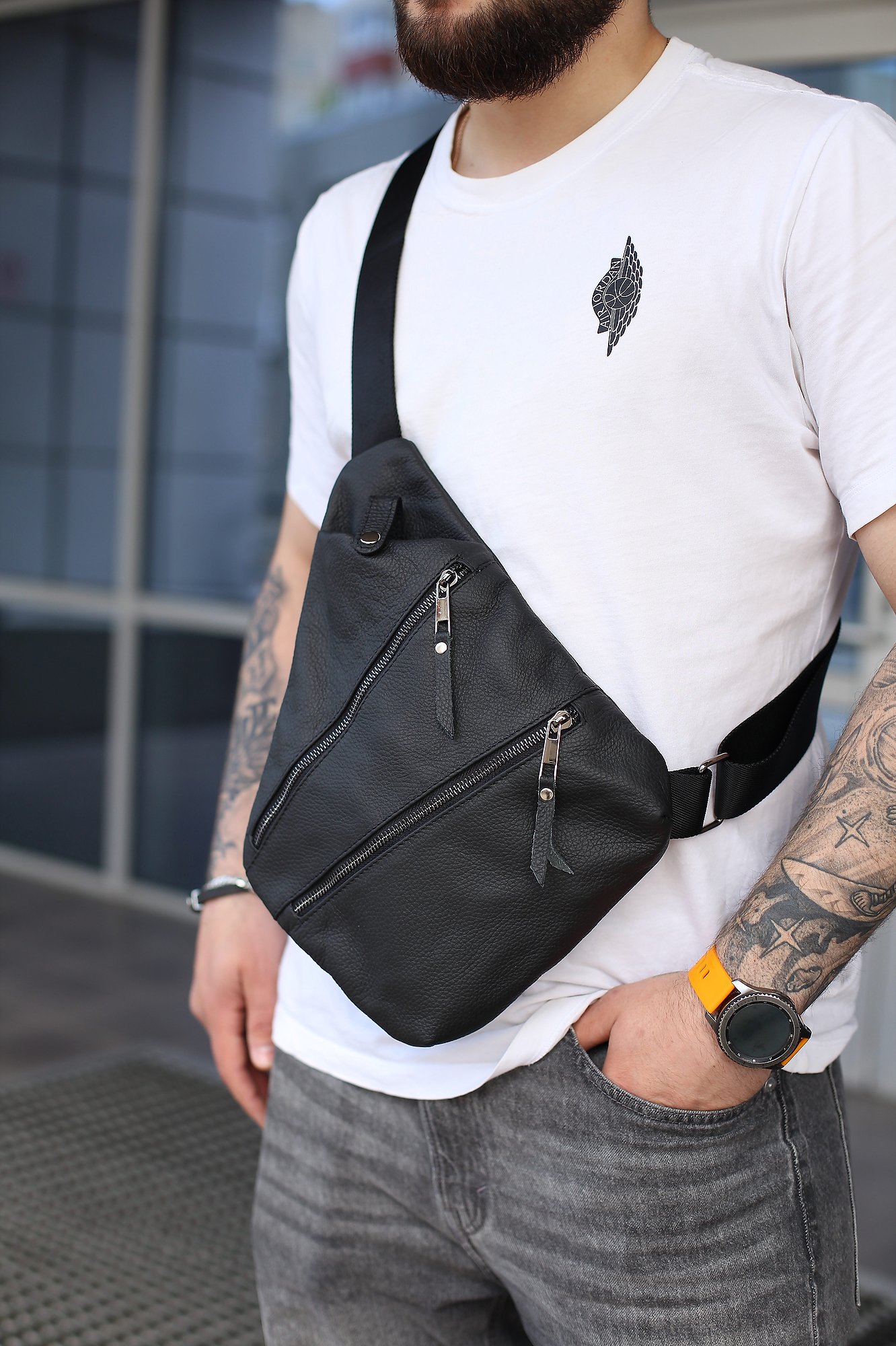 Сумка чоловіча SKILL через плече із натуральної шкіри чорна SKILL