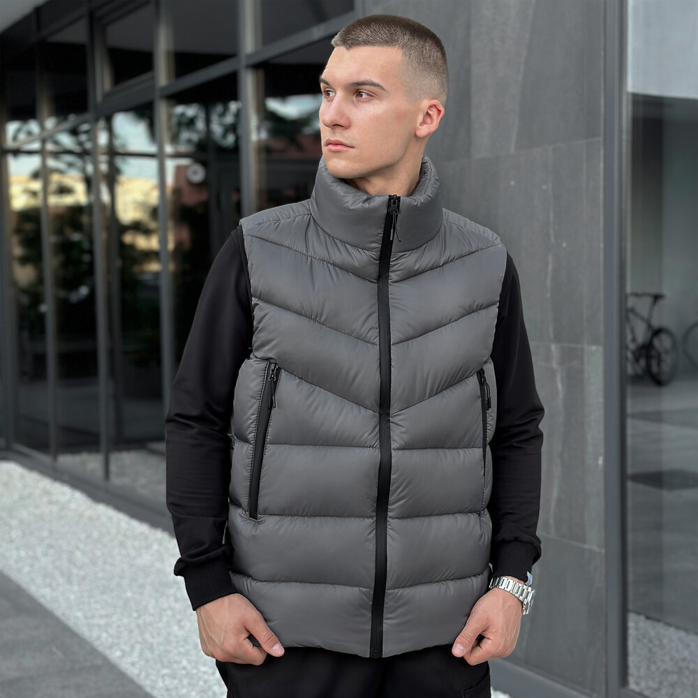 Темно-сіра жилетка для чоловіків з плащівки Pobedov Puffer