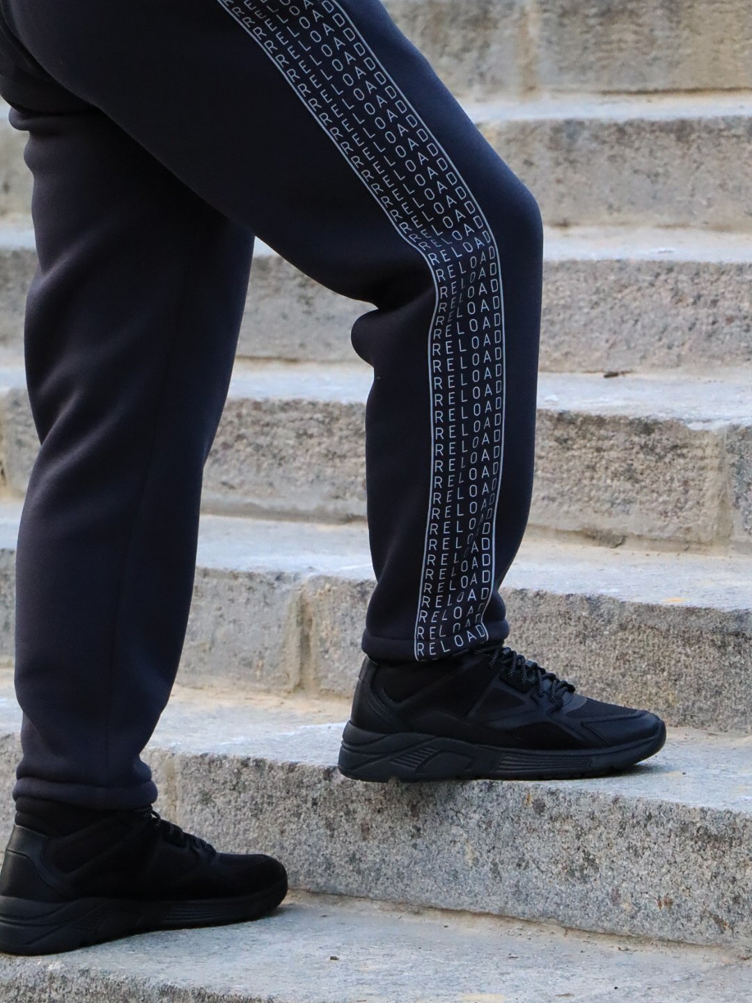 Чоловічі теплі спортивні штани з принтом Enjoy Reload графіт