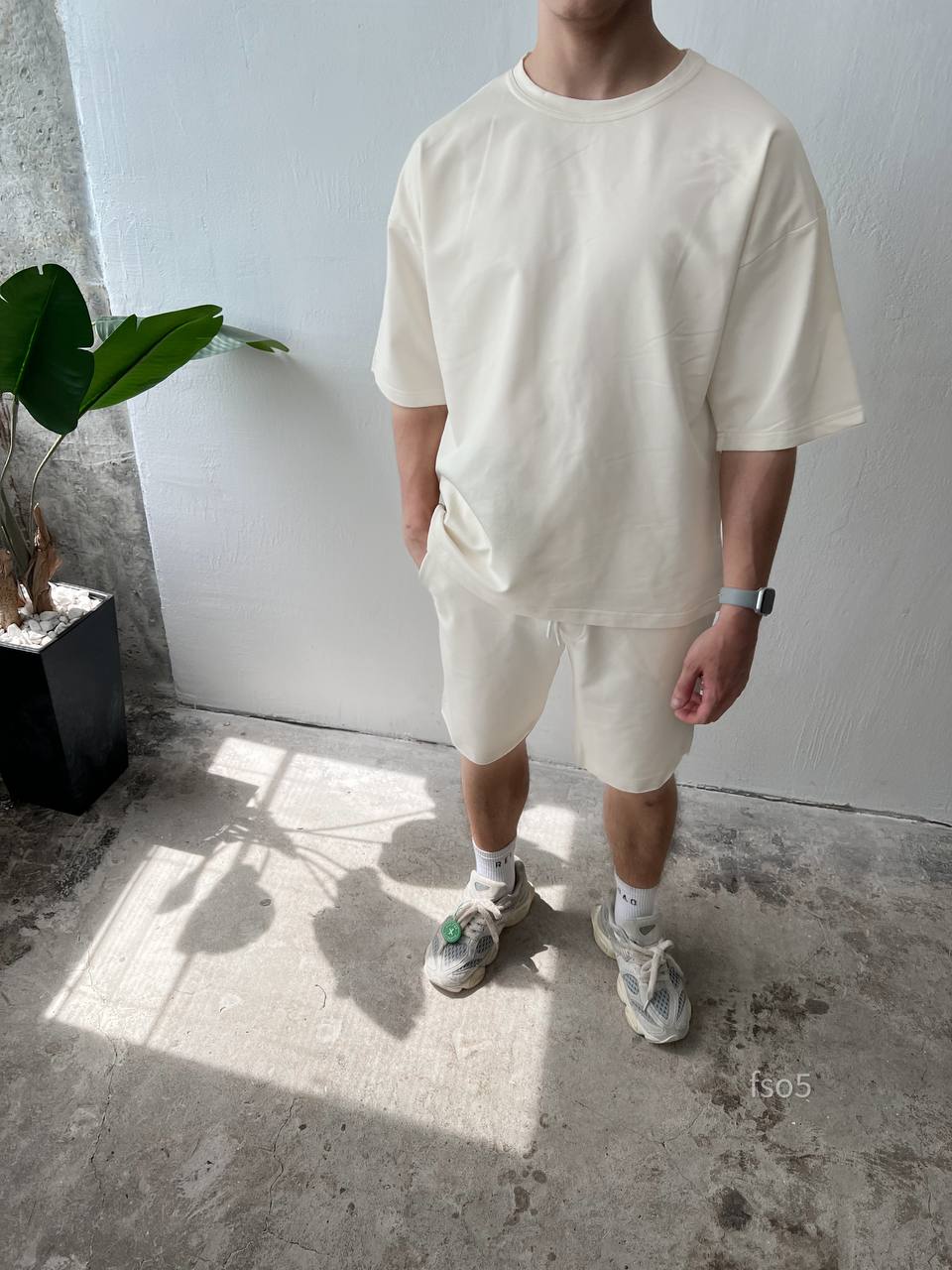 Костюм футболка та шорти Baza white