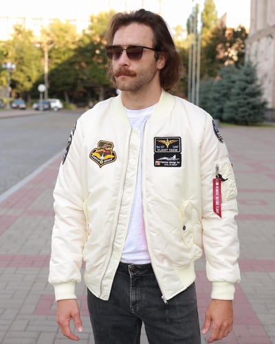 bomber-ma-1-molochnii-z-nashivkami-831-brta-olymp