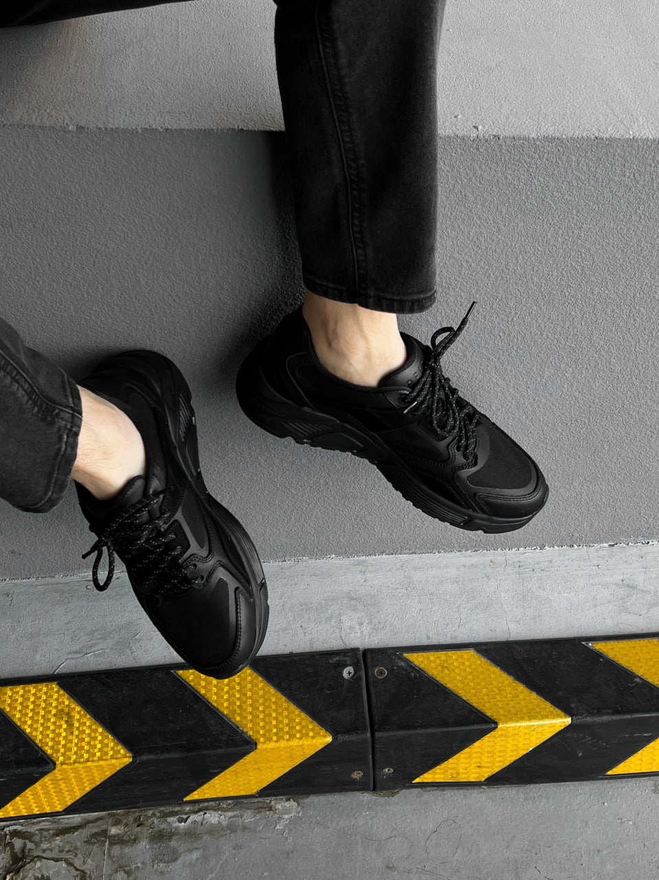 Мужские кроссовки кожаные Ultimate черные (водонепроницаемые) VDLK - Фото 6