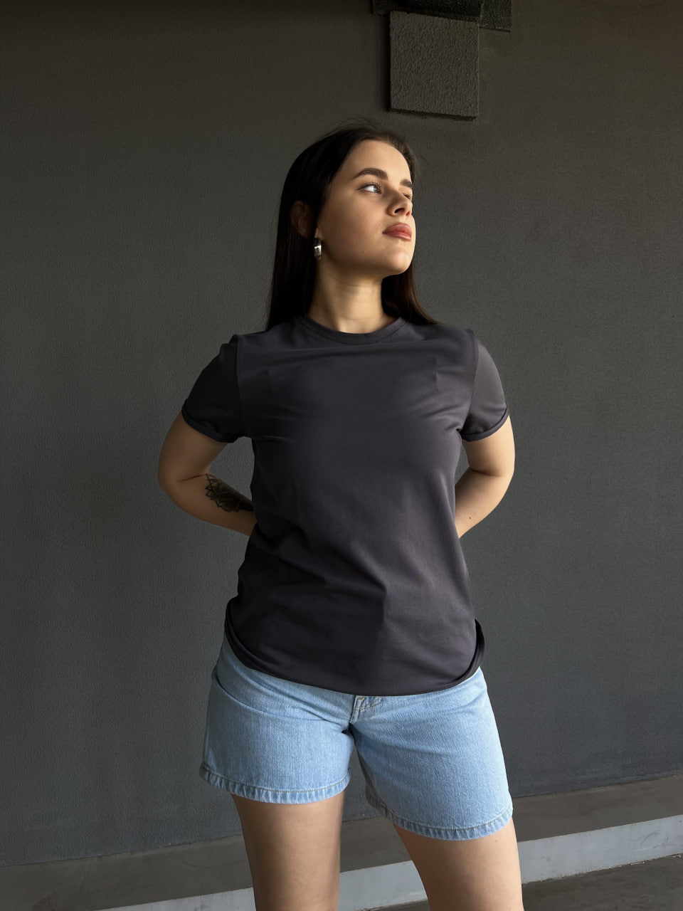 Футболка жіноча Reload - Base, графіт