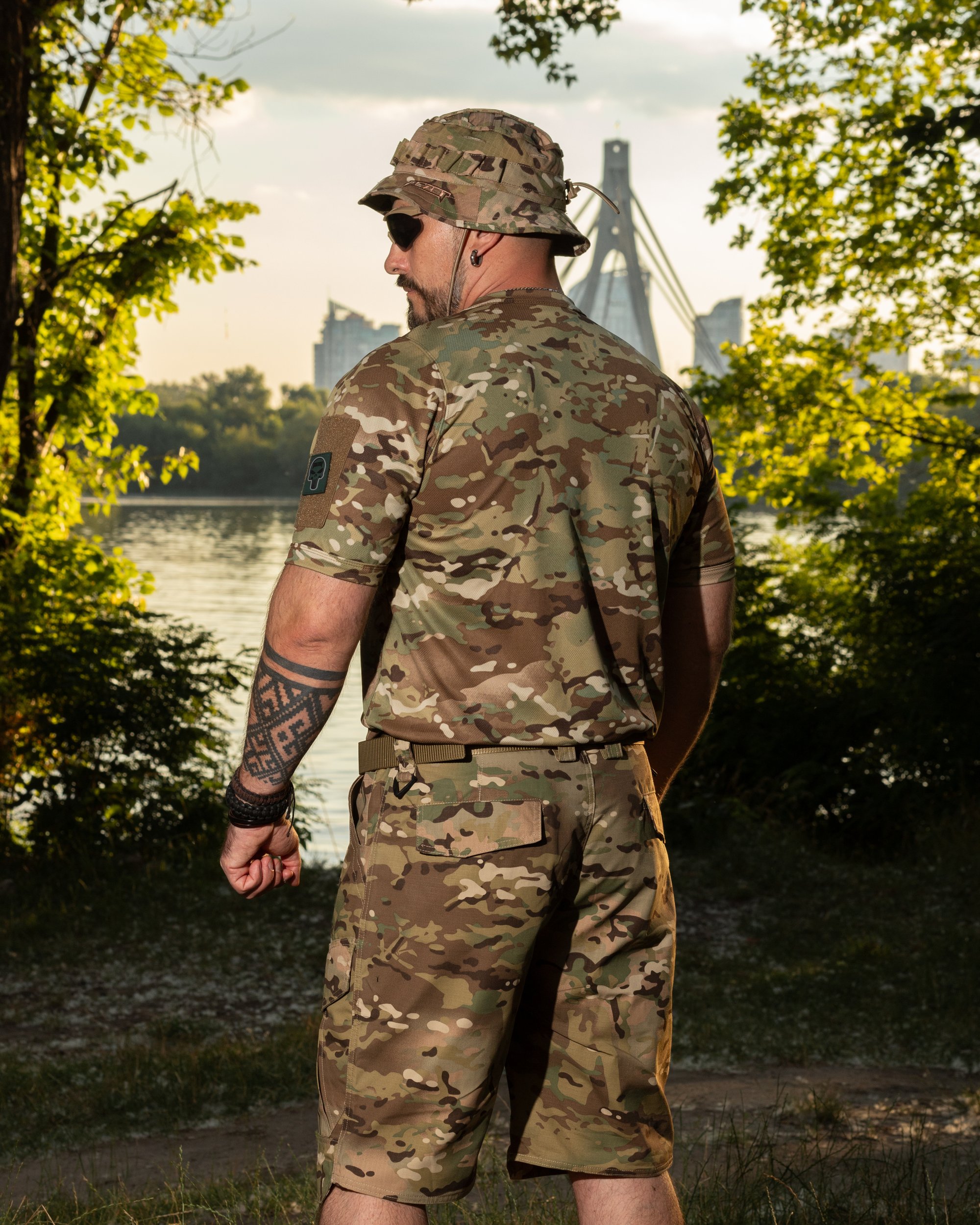 КОМПЛЕКТ (ФУТБОЛКА ШВИДКОСОХНУЧА ТАКТИЧНА BEZET МУЛЬТИКАМ, ШОРТИ КАРГО ТАКТИЧНІ BEZET MILITARY МУЛЬТИКАМ) - Фото 13