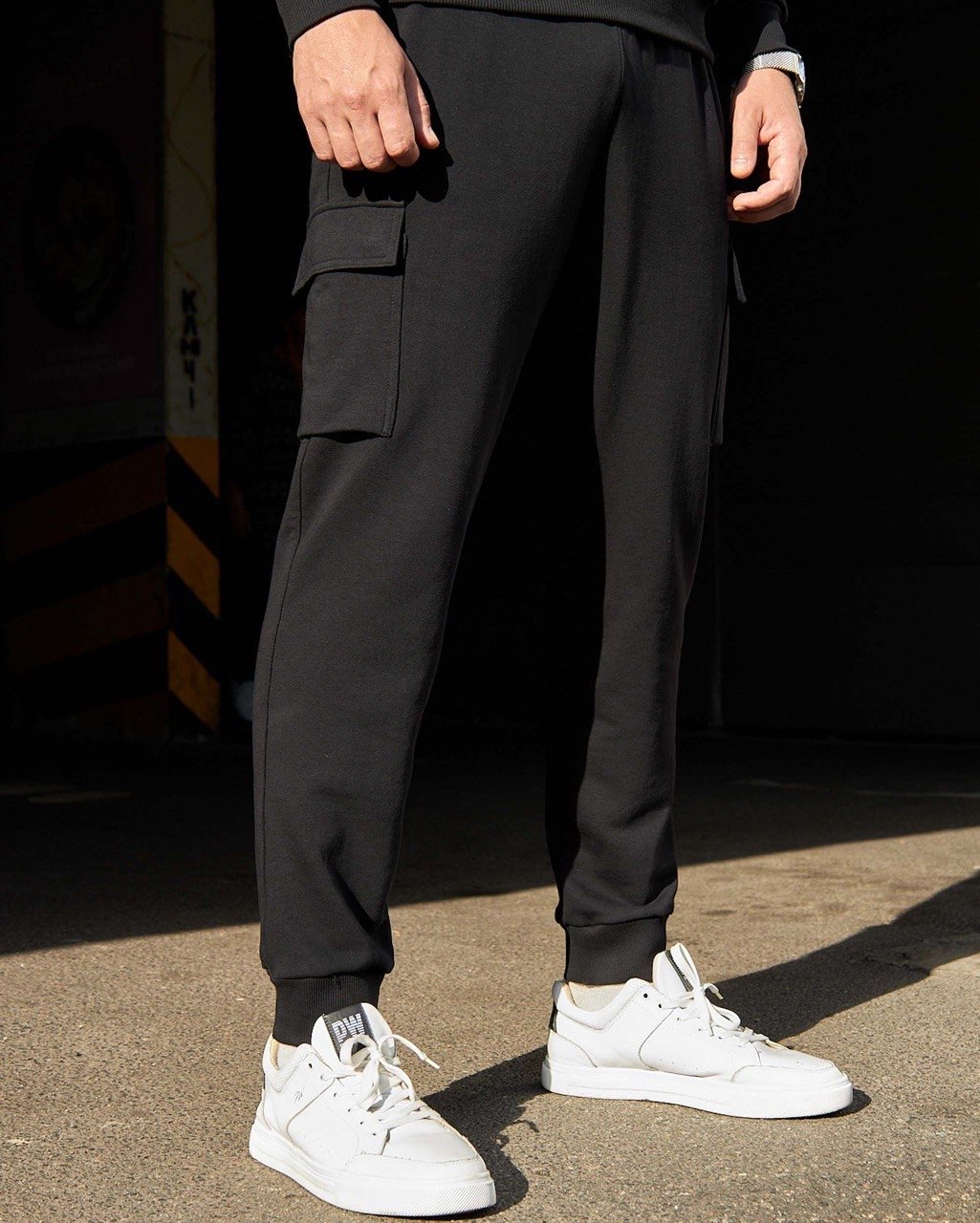 Спортивні штани карго чорні Olymp