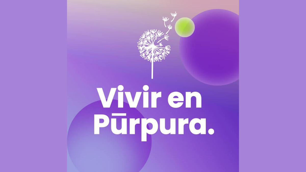 Imagen de fondo de color morado con una flor de diente de león cuyas hojas están al aire, en color blanco dice el texto "Vivir en Púrpura".