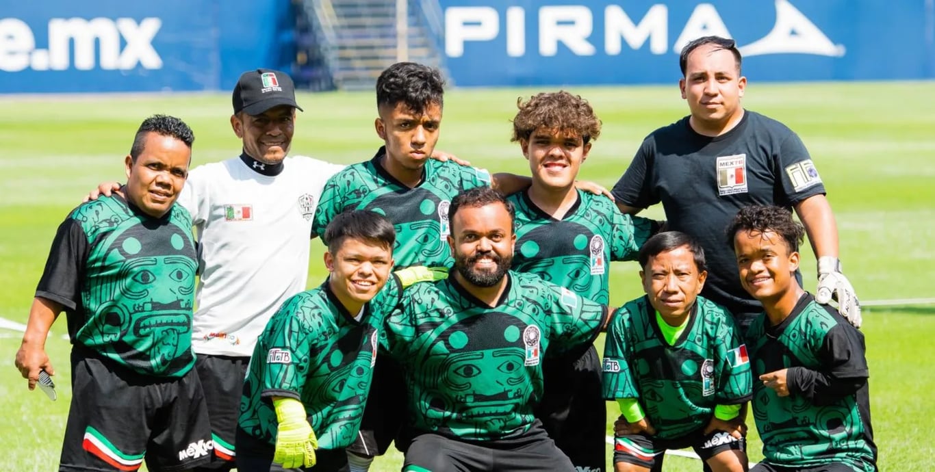 Fotografía de la Selección Mexicana de Fútbol Talla Baja