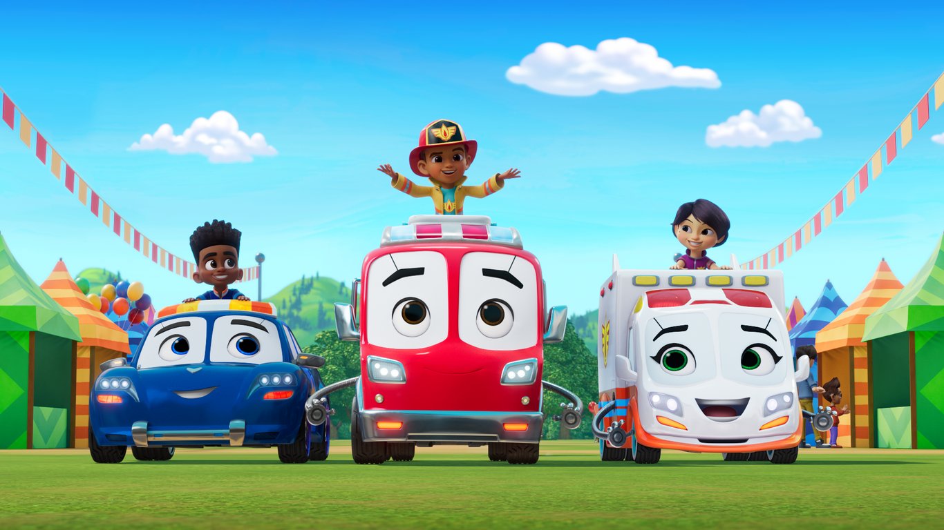 Ilustración gráfica de tres niños sonrientes sobre automóviles con ojos y boca.
