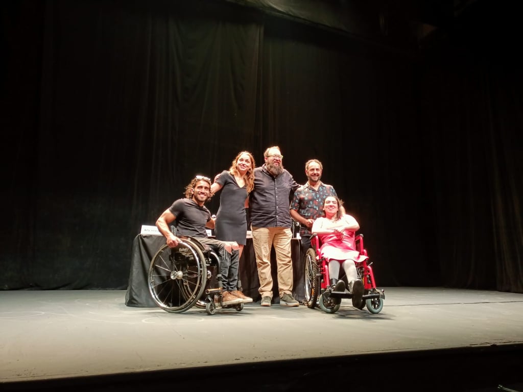 Actores con discapacidad de la obra de teatro Costo de Vida