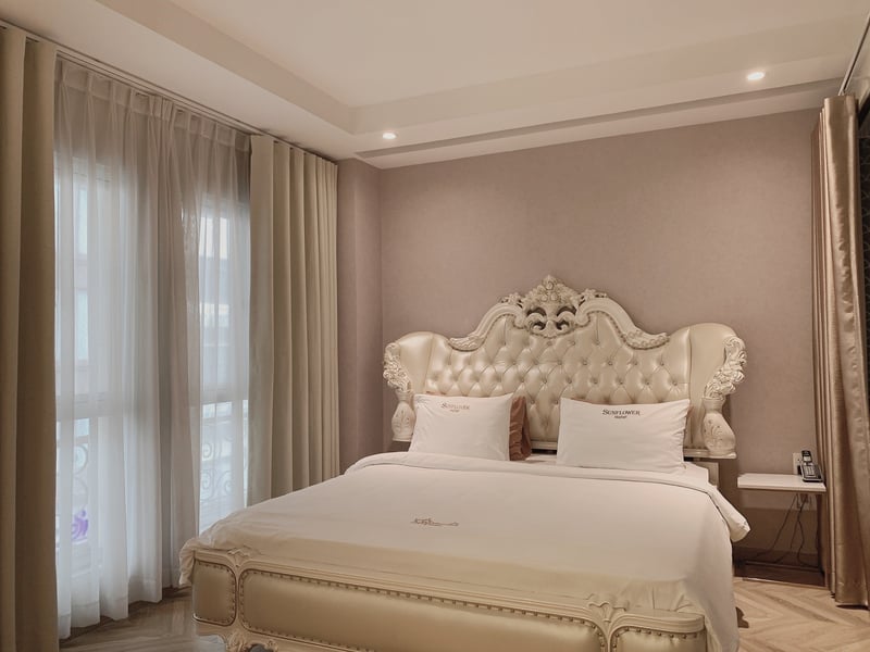 Suite City View room