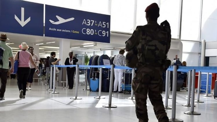 Grève aéroports Paris : trafic France-Algérie menacé à cette date