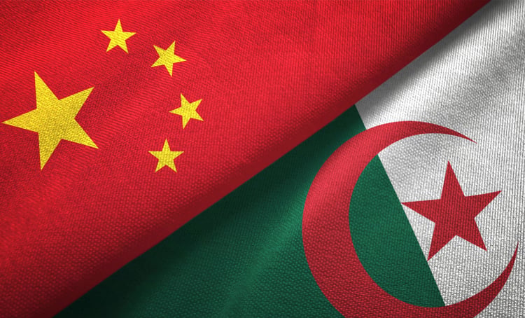 Une montre importée de Chine suscite la controverse en Algérie