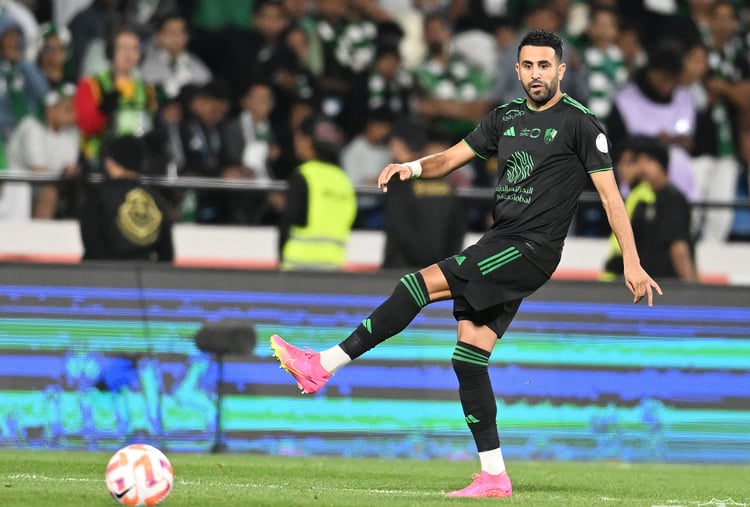 Riyad Mahrez deuxième meilleur passeur 2025 : qui le devance ?