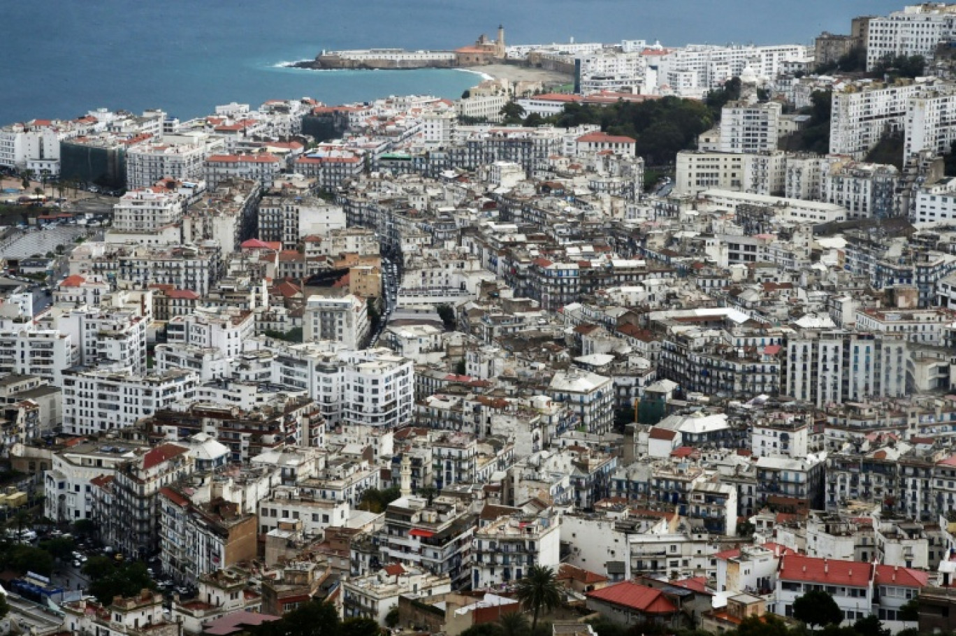 L’Algérie exige réparations : la France va-t-elle céder ?
