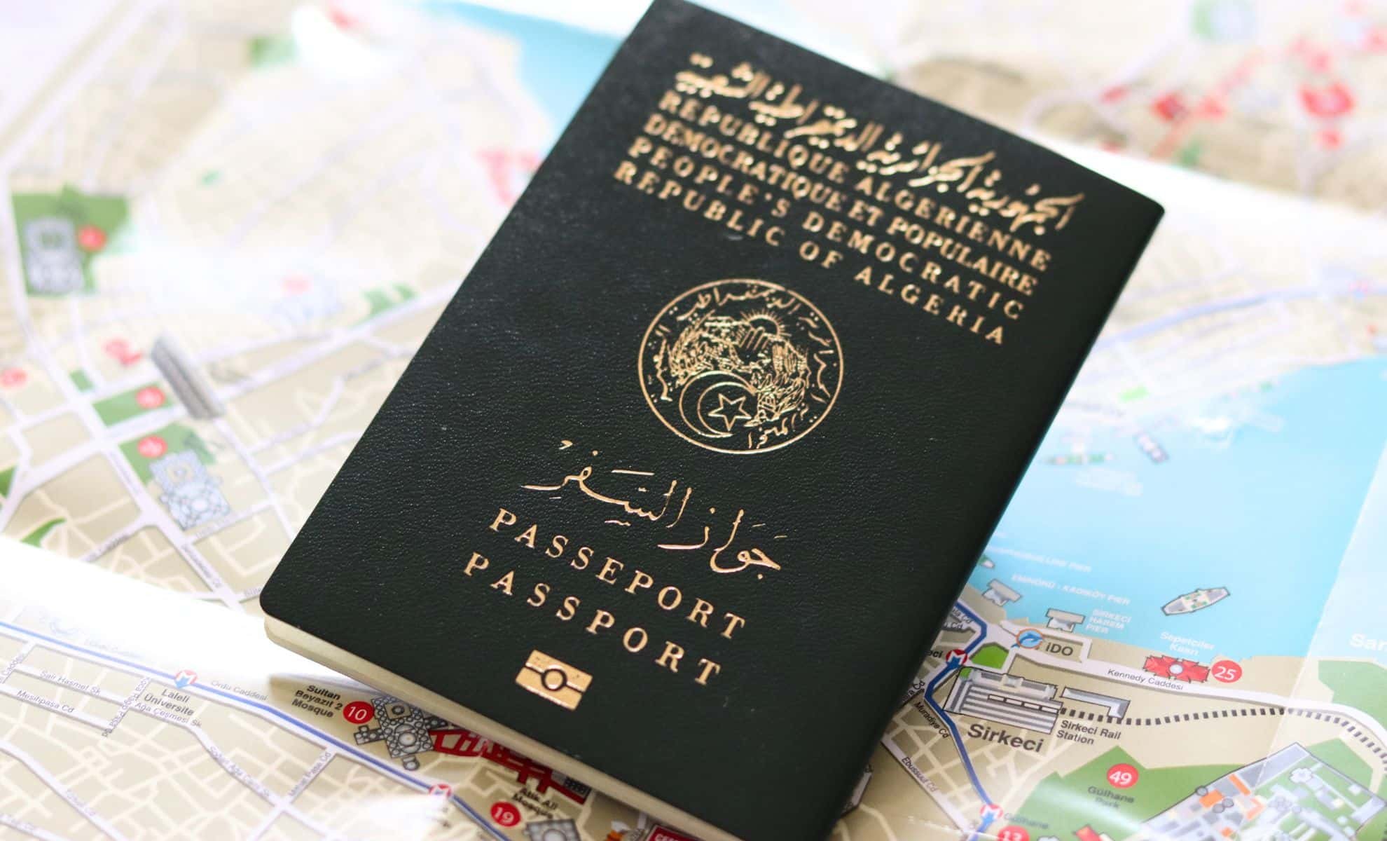 Voyager en Algérie avec un passeport périmé : infos clés