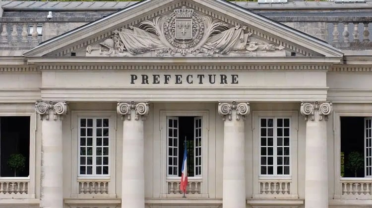 Bug technique en France : une étudiante algérienne bloquée