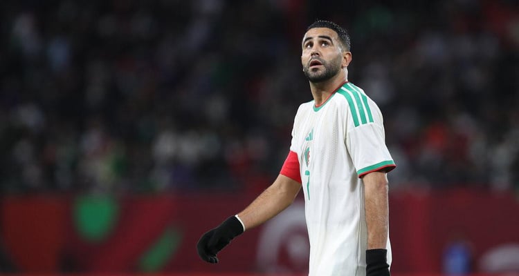 Mahrez tranche son avenir avec Al-Ahli : la décision est tombée