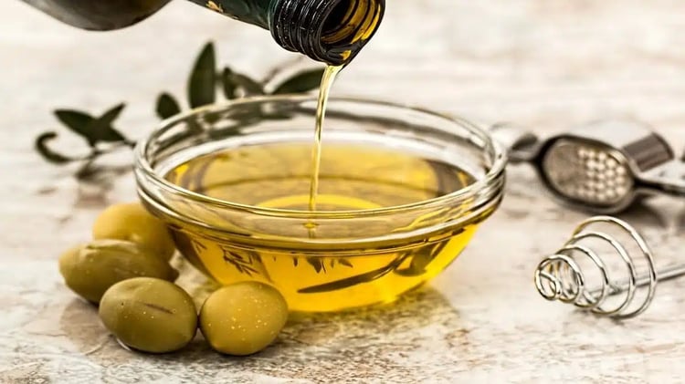 Top 4 des huiles d’olive algériennes plébiscitées en 2024