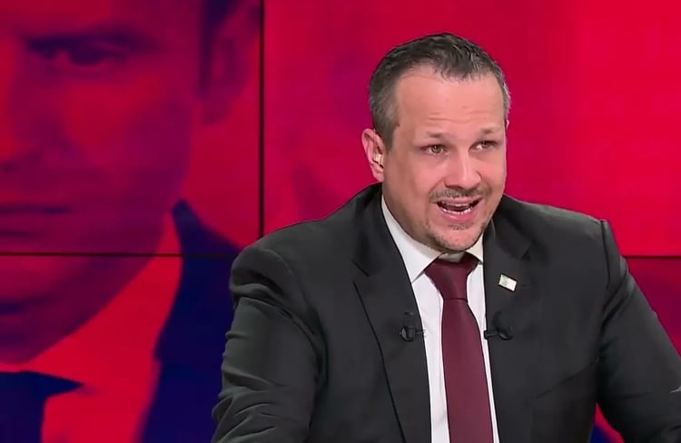 Pourquoi Mehdi Ghezzar a-t-il été interpellé en France ?