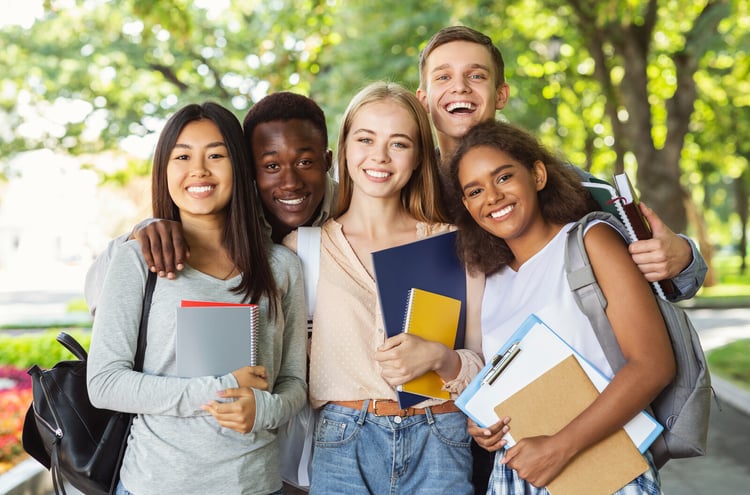Un nombre inédit d'étudiants algériens choisissent l'Espagne !