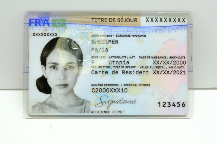 Titre de séjour : un Algérien gagne après 2 ans d'attente titre séjour