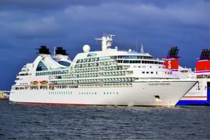 Carnival plc