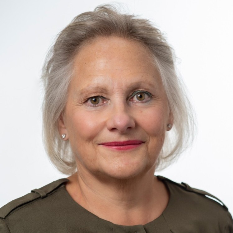 AJ Bell Fiona Fry