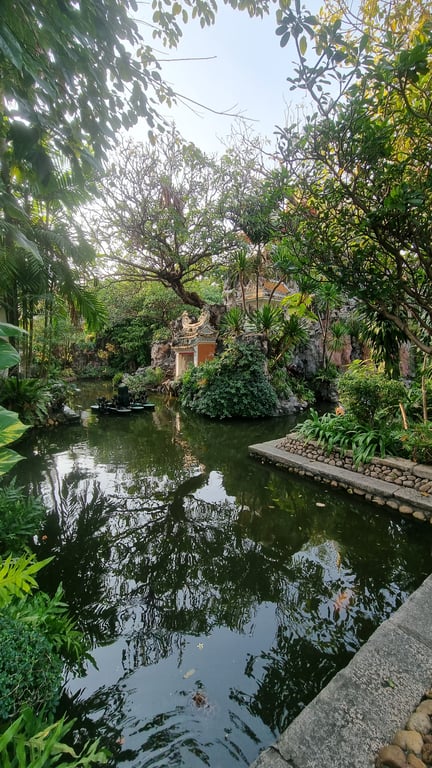 Tempel & wunderschöner Garten zum entspannen