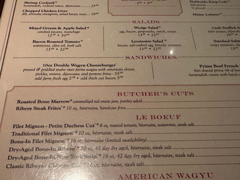 バヴェッツのメニュー。BUTCHER'S CUTS と LE BOEUF の並び