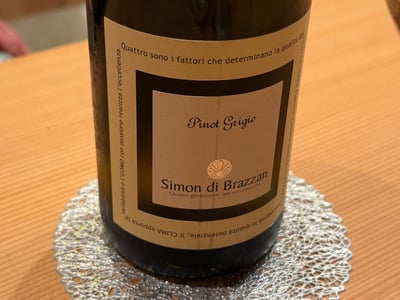 Simon di Brazzan Pinot Grigio のボトル