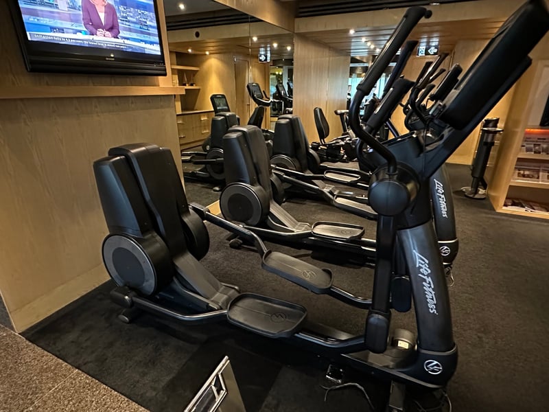グランドハイアット香港 Plateau Spa フィットネス クロストレーナー